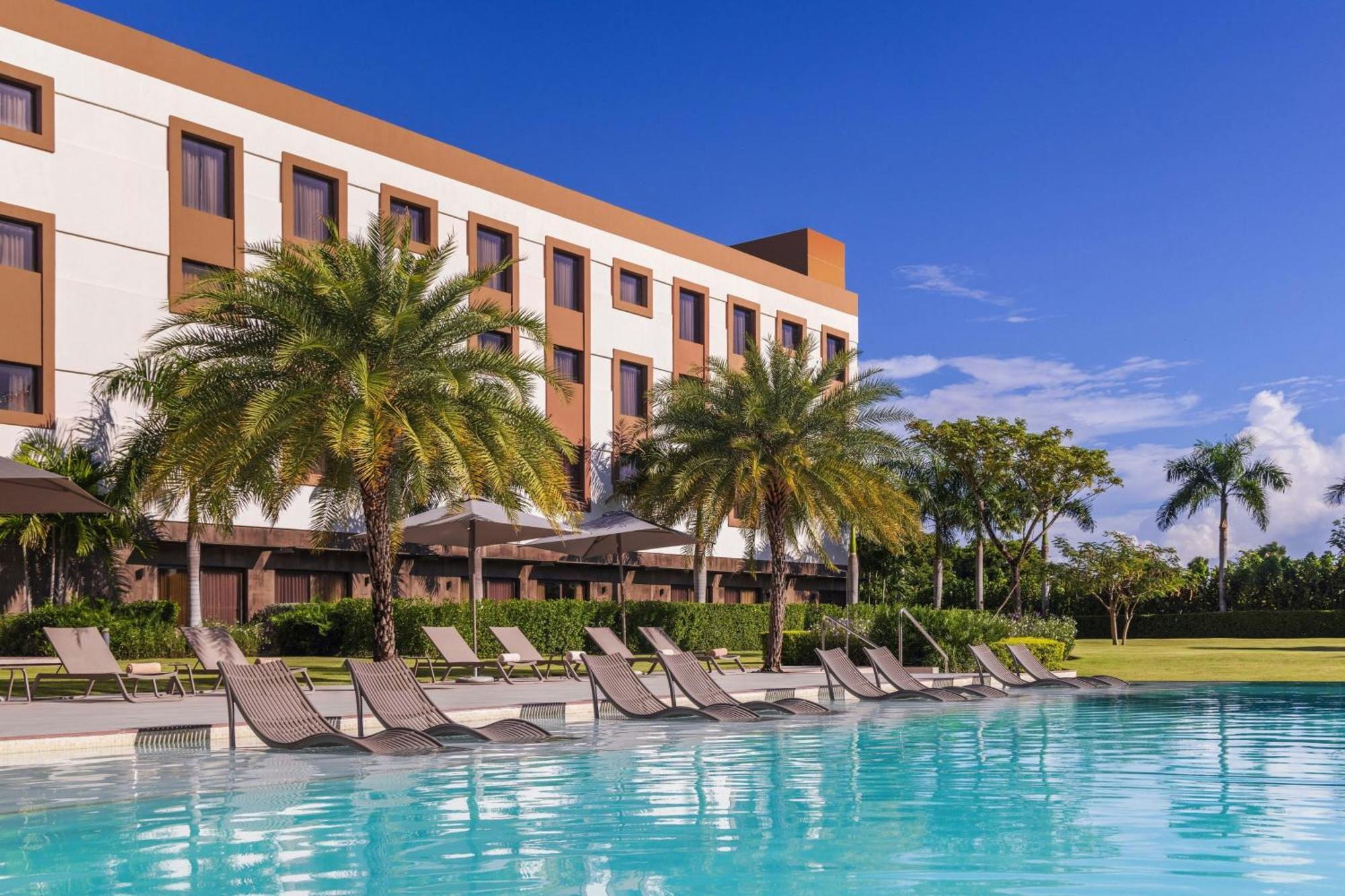 Ac Hotel By Marriott Punta Cana Exterior photo