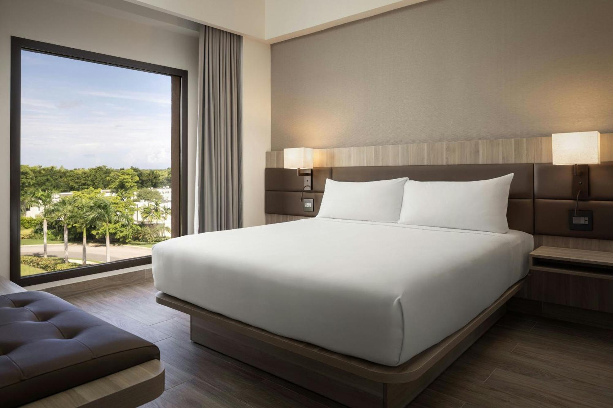 Ac Hotel By Marriott Punta Cana Exterior photo